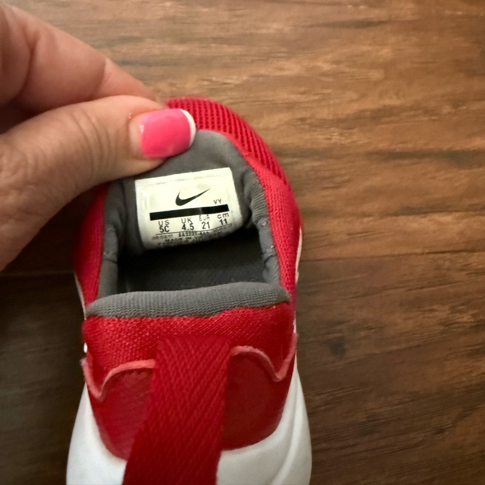 Nike Presto Fly Baby & Toddler Red and White Sneakers-Size 5C - Picture 6 of 11